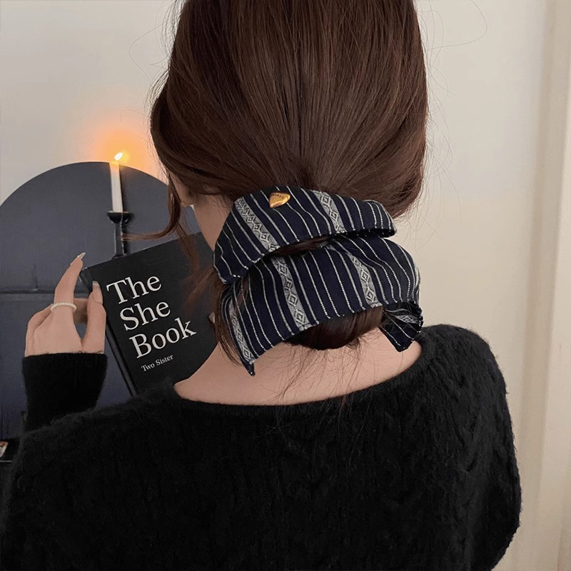 El viejo dinero viento rayado toallas cuadradas anillo de cabello intestino 2025 nuevo cabello de cabello de cabello de cauda de caballo correa de cabello de caza de invierno