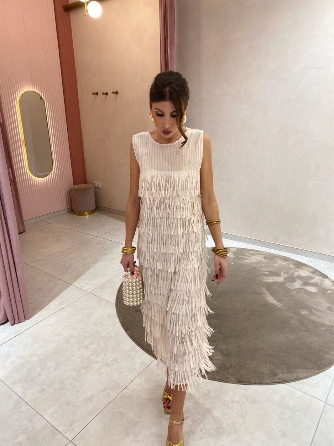Spring summer elegant comfortable dress sleevless with a round…
