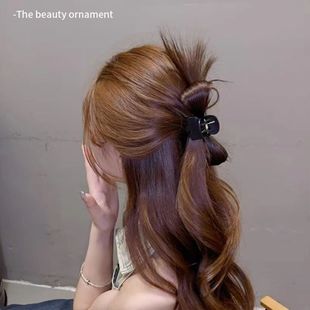 Hot girl chicken feather duster hairpin female 2024 new chicken nest head wig clip back head shuttlecock head clip headdress