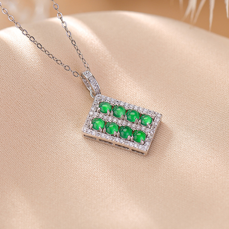 Mẫu ngọc xanh (không bao gồm dây chuyền)