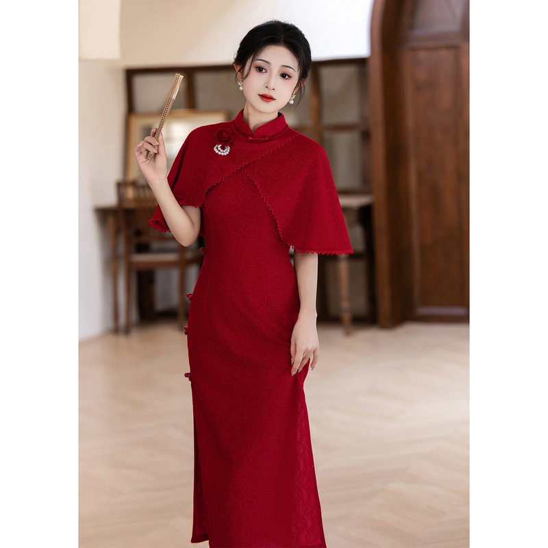 May Day Red Cheongsam Wedding Dress Set for Bride, Engagement Toast Attire, Elegant and High-End, Slim Fit, Suitable for Everyday Wear