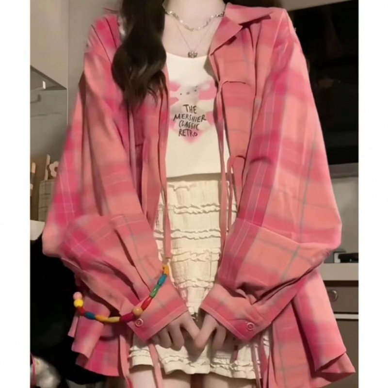 핑크 도파민 격자 무늬 긴 소매 셔츠 2024 새로운 여성 가을 홍콩 스타일 빈티지 세련된 스트랩 셔츠 재킷