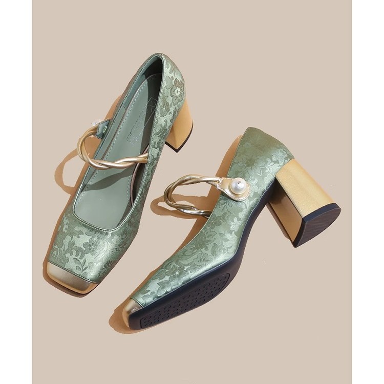 Guofeng nuevos zapatos Mary Jane de cabeza cuadrada de estilo chino para mujer de tacón grueso 2025 nuevo cinturón jacquard con zapatos de tacón alto cheongsam