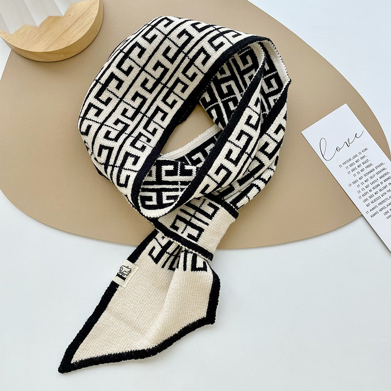 Nuevo tipo de bufandas cruzadas coreanas de otoño y invierno de ajedrez de punto de cuadros perezosos perforación bufandas de cuello