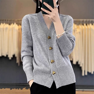针织开衫女2025秋装新款宽松外搭别致爱心扣女士毛衣外套百搭上衣
