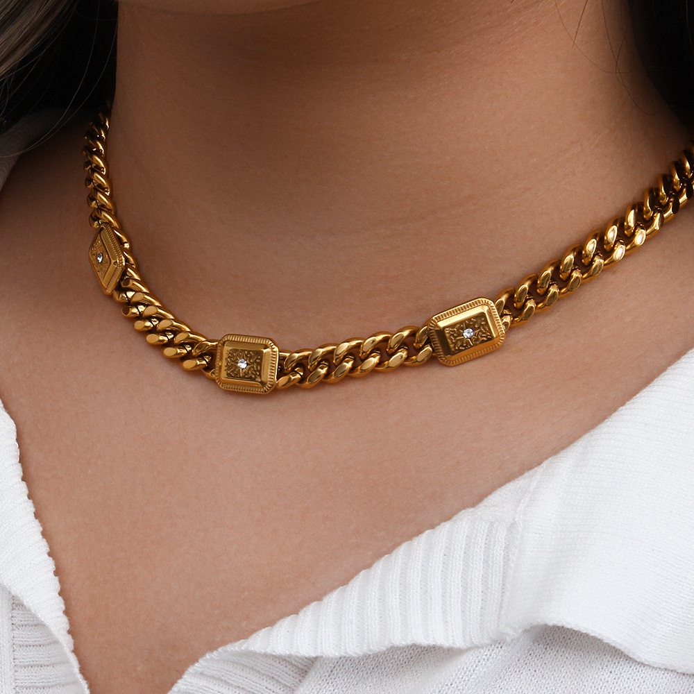 Fashion Stainless Steel Thick Straps Ornament Retro Detail Pattern Zircon Three Pendant Chain Neckla