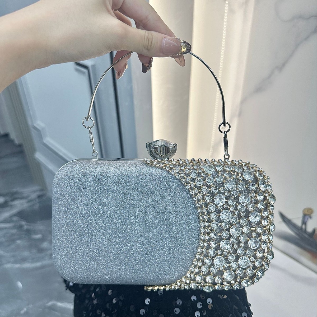 Pochette de soirée transfrontalière européenne et américaine pour femme, ornée de diamants, à porter à l'épaule ou en bandoulière._voghion.com