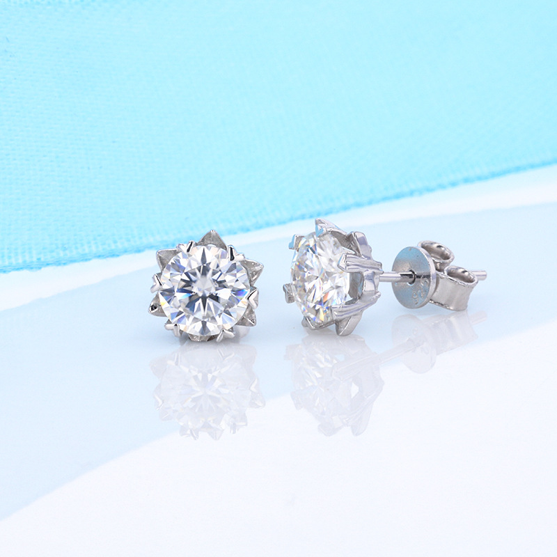 Sterling Silver Simple Style Shiny GRA Certificate Inlay Round Moissanite Ear Studs display picture 4