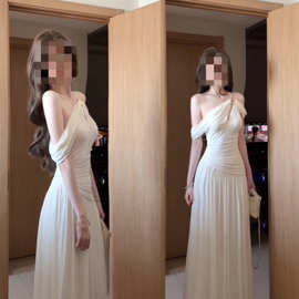 白色网纱斜肩吊带连衣裙夏季海边度假绝美收腰生日礼服大摆长裙子