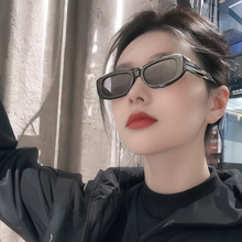 �羳�����L��ͬ�����RС�����ɫ�ĵϳ��δ�����Ůͬ��ī�R������