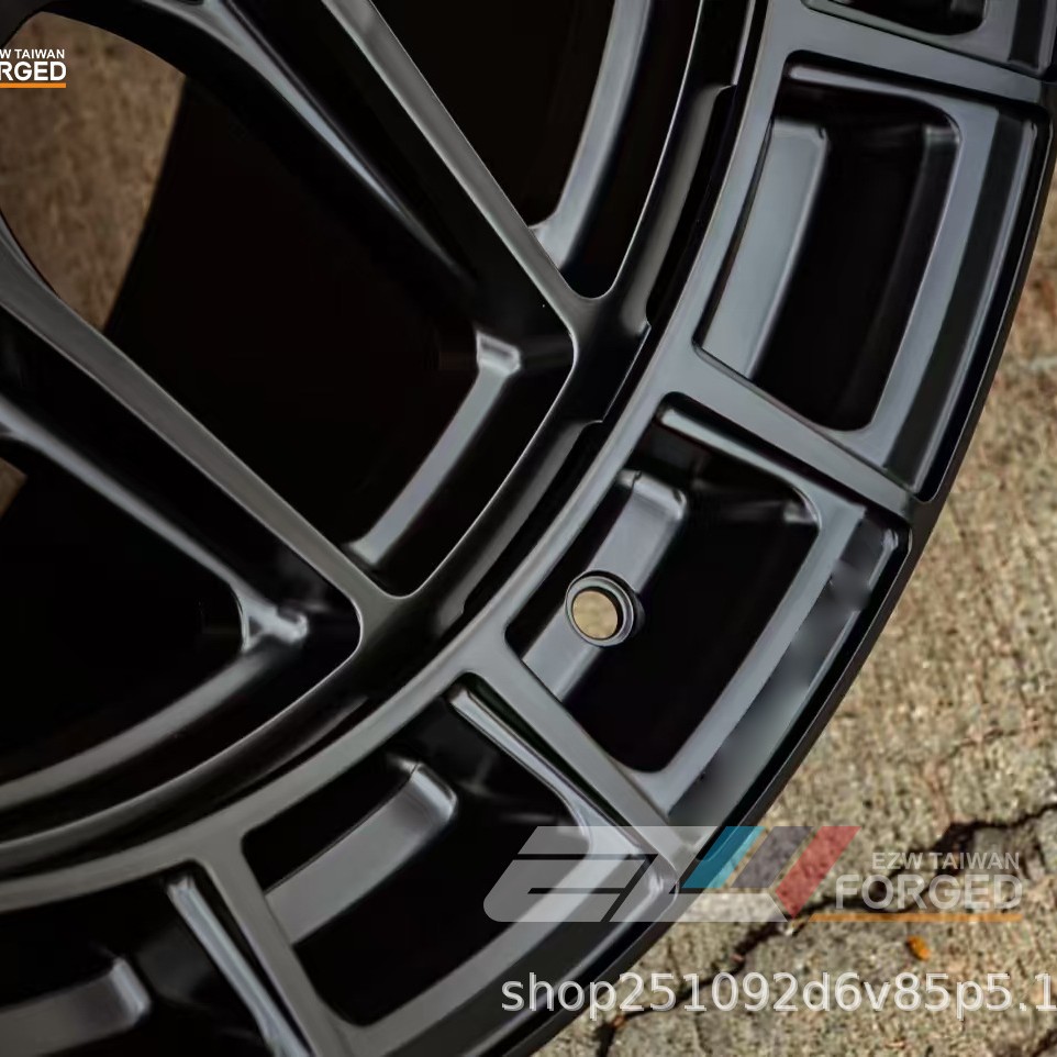 Forged Wheel Hubs 17-24inch Custom-Sized Wheel Hubs Suitable for Various Vehicle Models Personalized Wheel Hubs