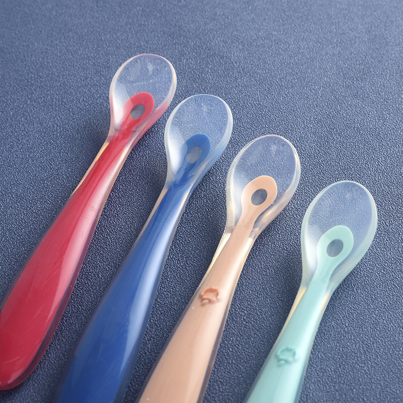 고온 소독 실리콘 스푼 도매 아기 실리콘 소프트 스푼 0-1 세 아기 식용 식기 소프트 스푼 제조 업체