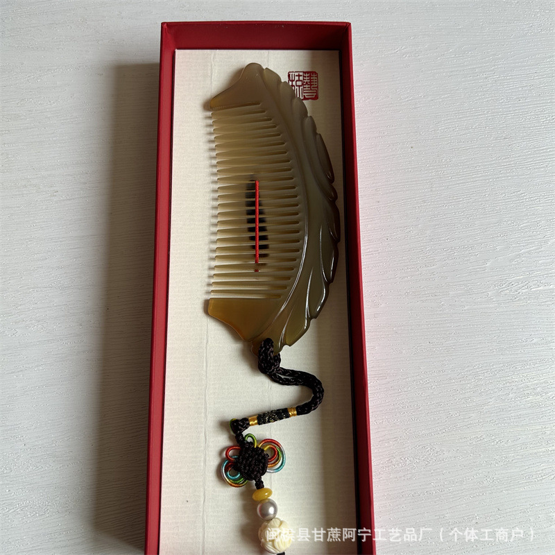 Horn Comb Head Massage Comb Gift Box Business Gift Set for Teachers and Corporate Events key features