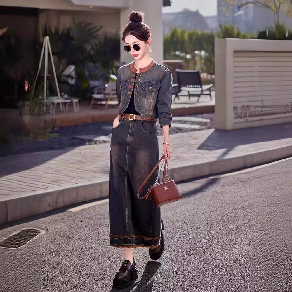 Retro denim spring autumn set, fashionable elegant skirt, 2026 years, bright catchy style, high waist