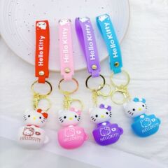 アニメkt猫ミルクティーカップのキーホルダーが可愛い学生が七夕プレゼントを並べています。