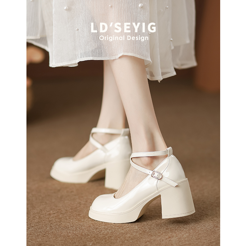 Mary Jane Shoes for Women 2026 Spring and Autumn, Paired with Skirts and Cheongsam, Retro French Style Chunky High-Heeled Single Shoes