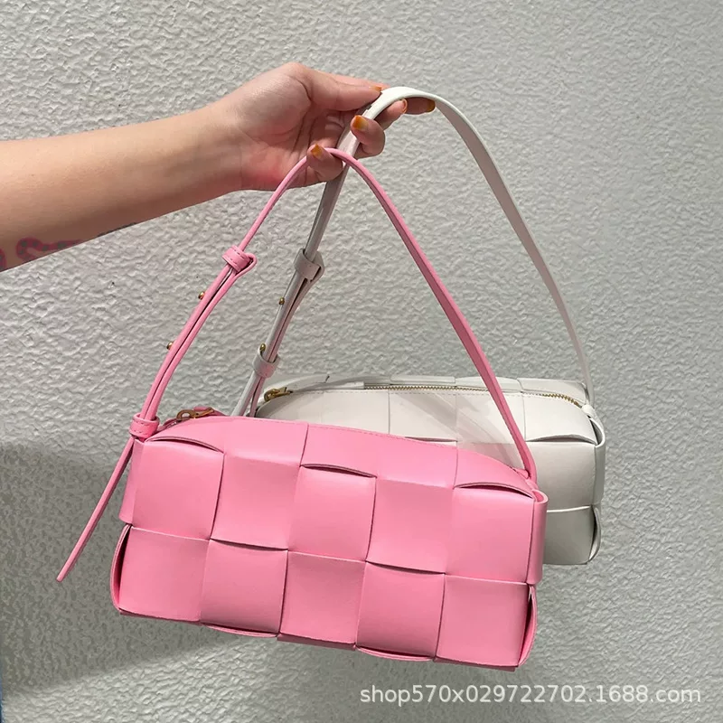 Woven handheld one-shoulder bag, 2023, high-end