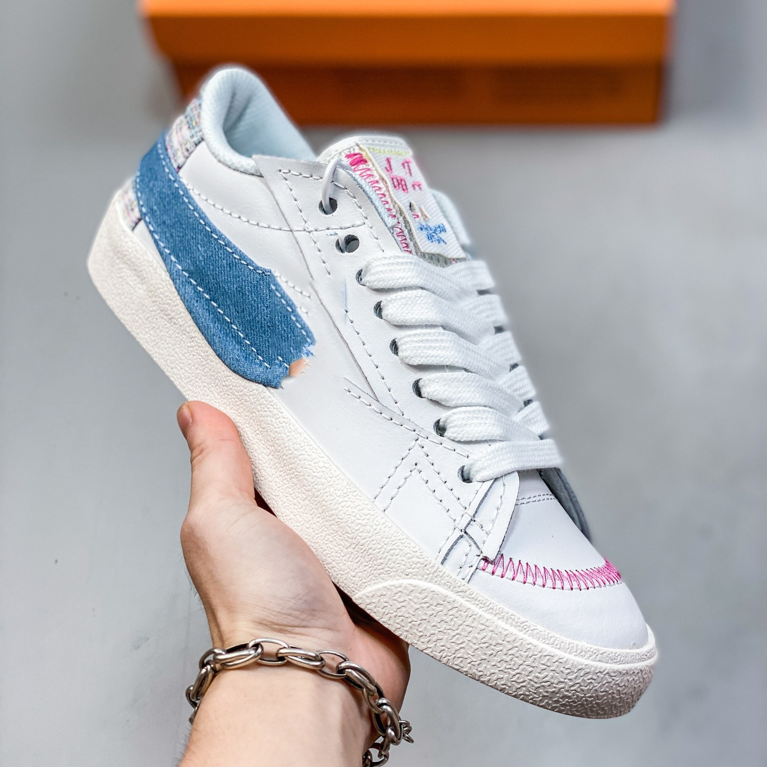 Pure Original Blazer 77 Retro Sports Sneakers for Men and Women, Campus Style, Casual, Fashionable and Versatile White Shoes