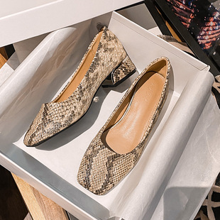 �羳���Q�߼yƤ���^�\�چ�ЬŮ2025���¿�ָ��и�ŮЬ��a41-43