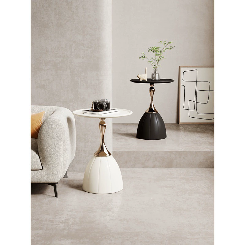 Журнальный столик для гостиной, простой кофейный столик, креативный угловой столик, скандинавский прикроватный столик, небольшой столик, легкий и роскошный стиль для небольших квартир.