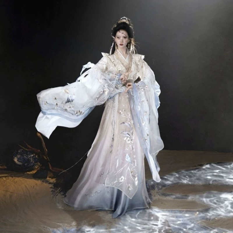 Hanfu Girl Вэй Цзиньфэн Тяжелая промышленная вышивка
