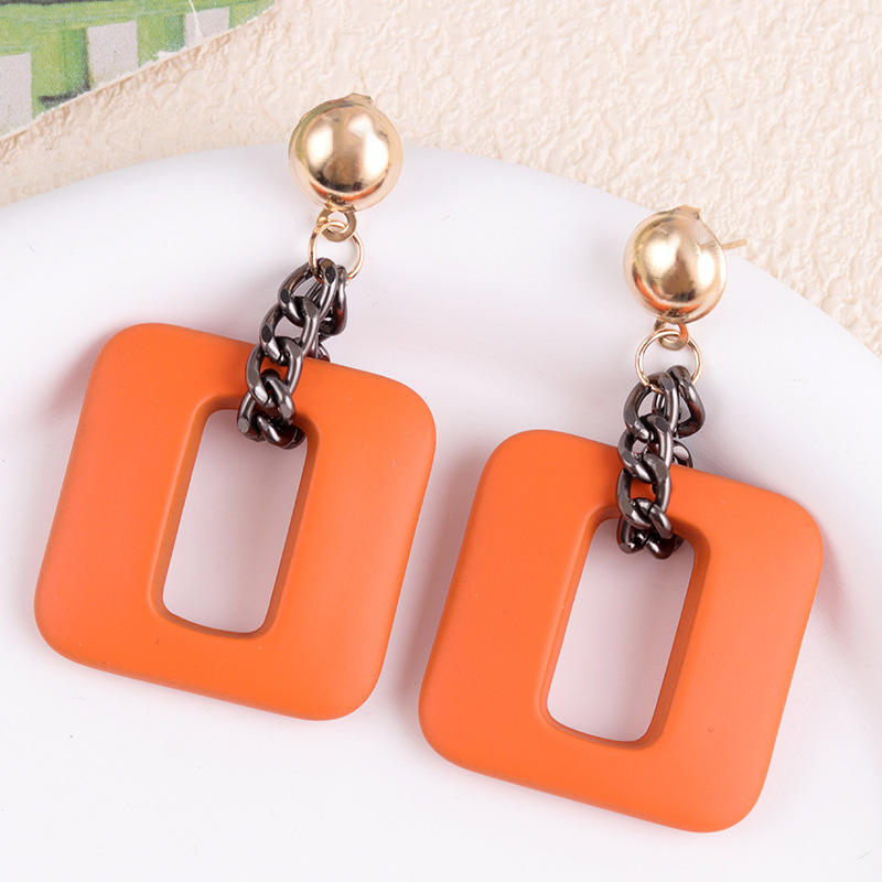 Aretes cuadrados exagerados pernos acrílicos europeos y estadounidenses diseñados con cadenas esmeriladas retro simple pendientes joyas para orejas mujeres