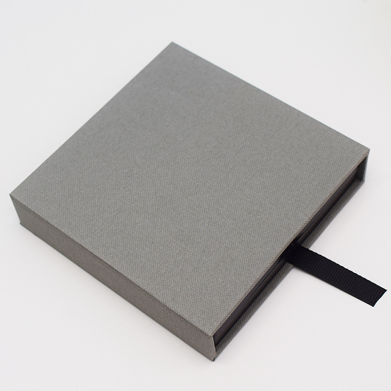 Elegant gray (with black box);7*7*2CM