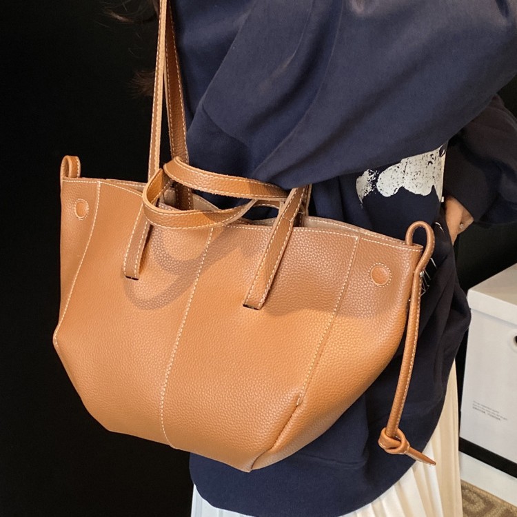 Bolsa de moda retro para mujeres coreanas para viajar bolsas de brazo de gran capacidad 2024 nuevas bolsas de hombro con alas