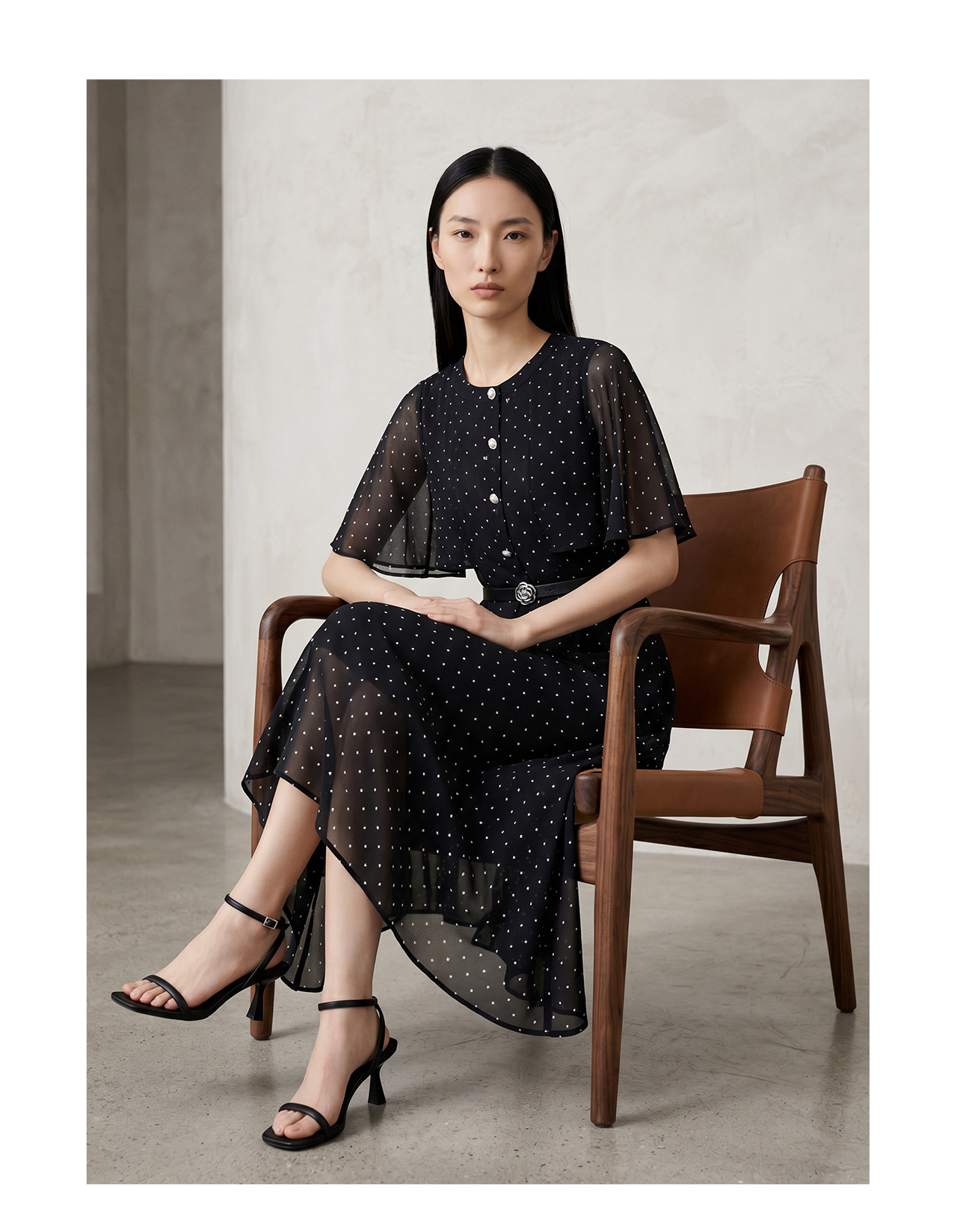 Đầm vest nữ không tay họa tiết chấm bi, thiết kế thắt eo tôn dáng, dáng midi thanh lịch — màu đen chi tiết 12