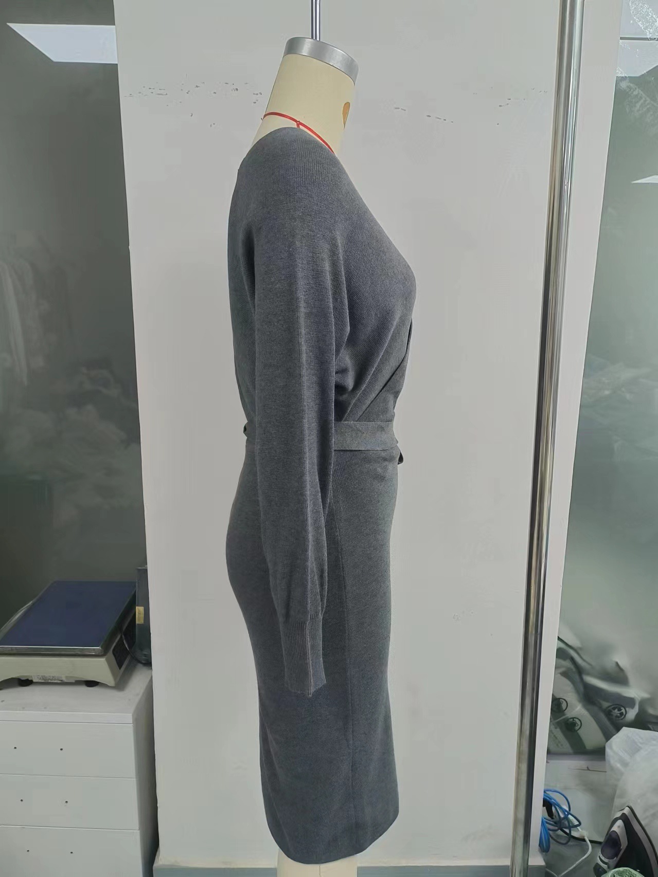 Women's Solid Color Knitted Dress With Bow Belt V Neck Long Sleeve Fashion_voghion.com