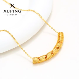 耳环;耳钉;项链