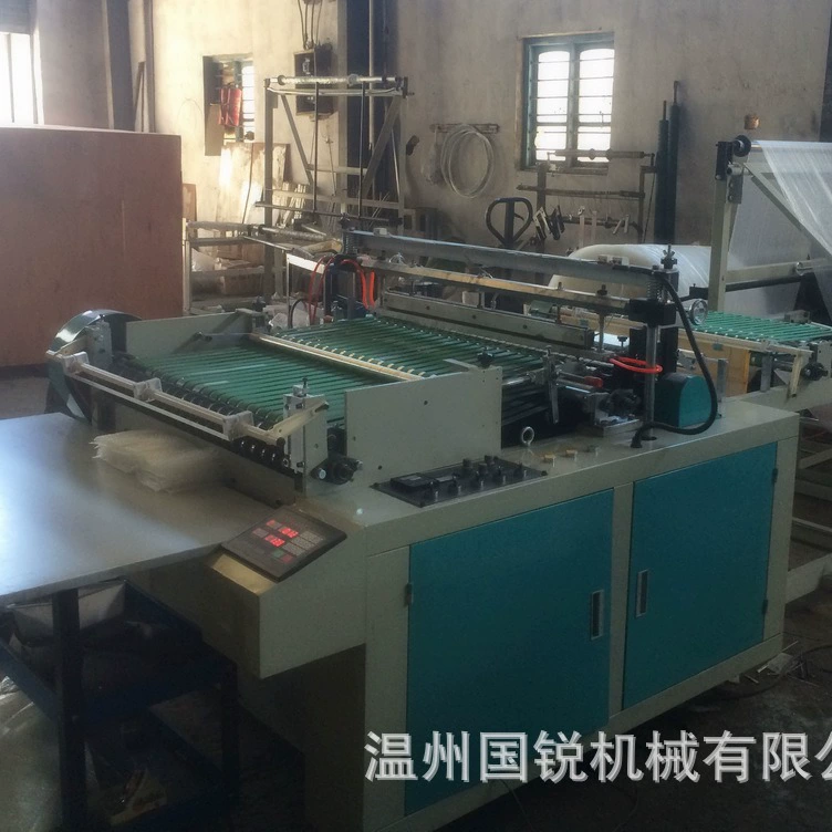 Поставка одного материала 800-миллиметровой машины для изготовления пузырьковых пакетов, машины для изготовления жемчужных хлопчатобумажных пакетов, машины для изготовления пакетов из пузырчатой пленки.