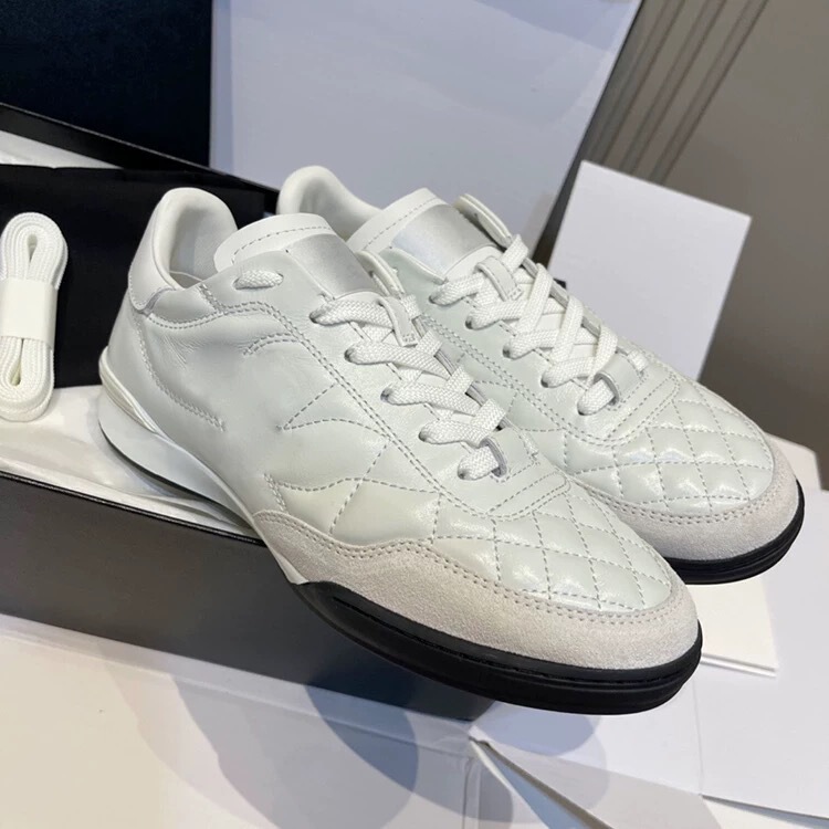 Xiaoxiang シルバー新 25S ドイツトレーニングシューズ女性のための菱形フォレストシューズ Xiaoxiang スタイルカジュアルスポーツフラット白靴女性のための|undefined