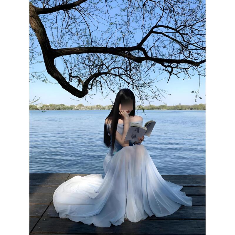 Early Summer Wear Seaside Vacation Blue Floral Suspender Dress Women's New Casual French Style Long Skirt