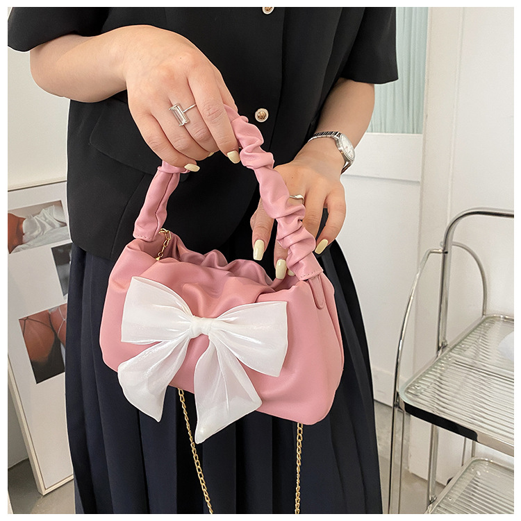 Women's Small Pu Leather Solid Color Cute Bowknot Square Zipper Handbag Crossbody Bag display picture 4