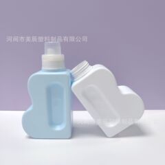 現物は600mlの洗濯液を提供しています。