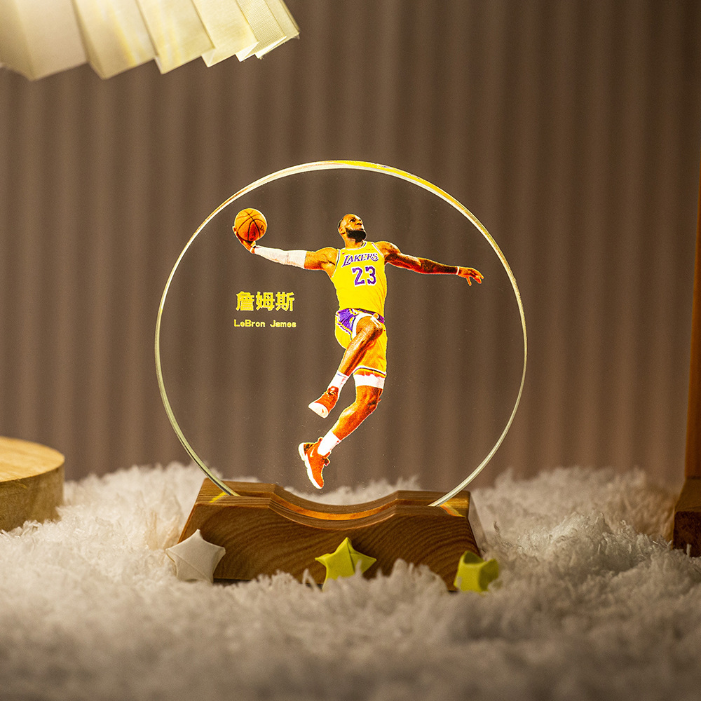 科比水晶摆件篮球明星周边纪念品小夜灯送球迷生日礼物摆件七夕节