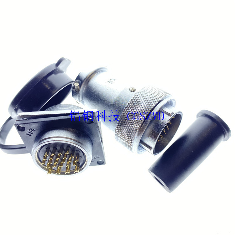 ������WMWS28K24TQ +Z 4-Hole flange panel receptacle with cap