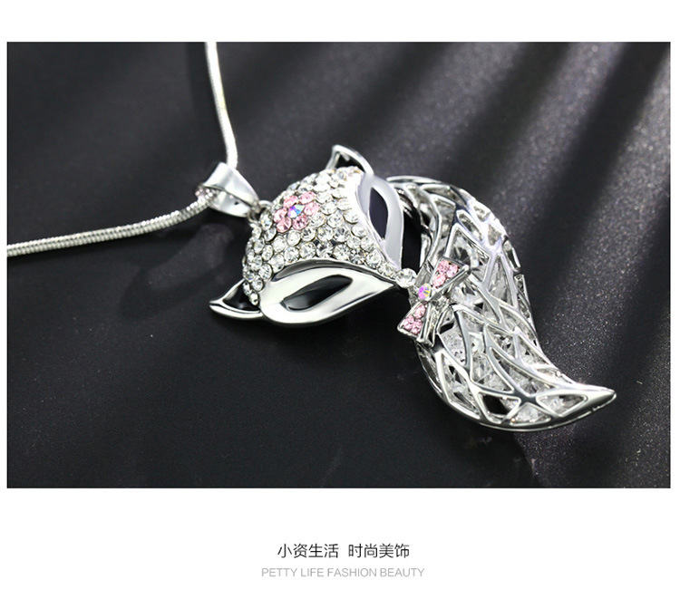 Korean version of the long fashion trendy fox creative sweater chain accessories