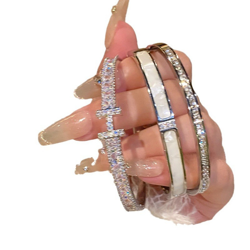 Silver H-letter zirconia titanium steel bracelet for women  new couple's accessories cold-style temperament bracelet