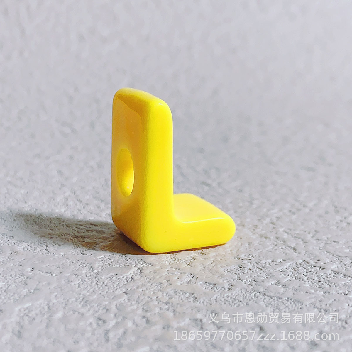 L (yellow)