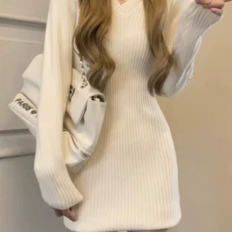 French-style long-sleeved knitted dress for women, autumn and winter, petite, waist-cinching, slimming, elegant, bodycon sweater dress French-style long-sleeved knitted dress for women, autumn and winter, petite, waist-cinching, slimming, elegant, bodycon sweater dress