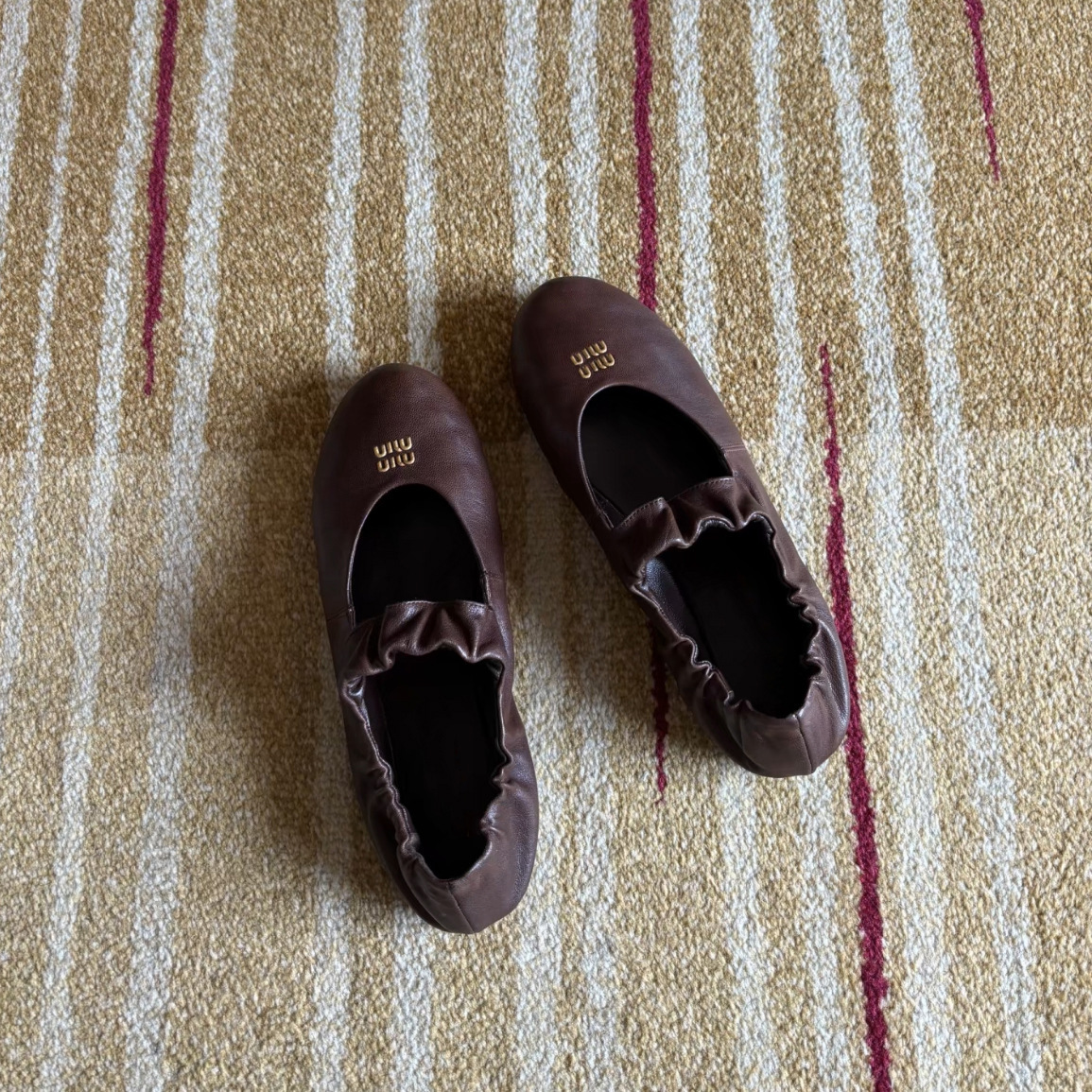 Ballet Style Flats Shoes for Women 2025 New Retro Genuine Leather One-Word Strap Shallow Mouth Round Toe One-Leg Mary Jane Shoes