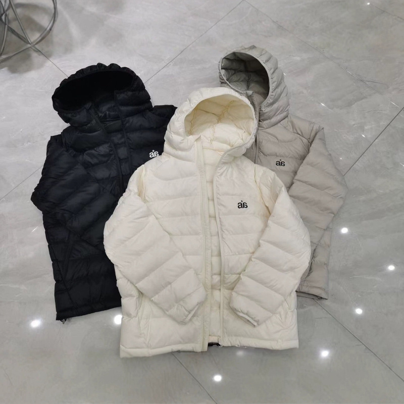 White Short down Jacket for Women, Lightweight White Duck down with Hood, New Spring 2026 Casual Couple's Trendy Brand White Short down Jacket for Women, Lightweight White Duck down with Hood, New Spring 2026 Casual Couple's Trendy Brand