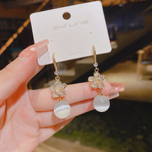 韩版端时尚2022新品珍珠水钻饰品锆石S925银网红长款耳钉针环耳夹