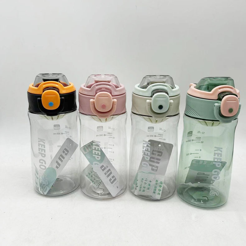 Xinbeidi simple PC portátil taza de plástico fresco estudiante cubierta elástica taza de paja colador conveniente taza portátil al por mayor