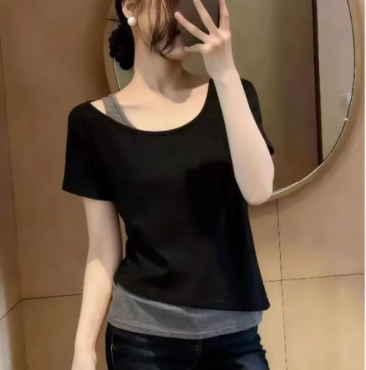 黑拼灰