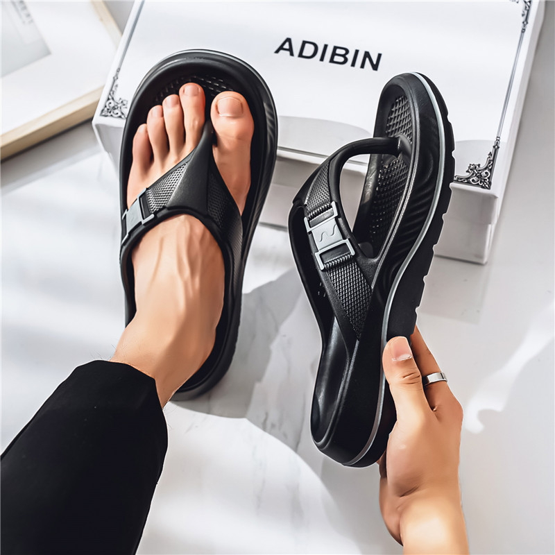 En nombre de las chanclas nuevas sandalias antideslizantes exteriores de verano para hombres Sandalias de playa casuales de moda