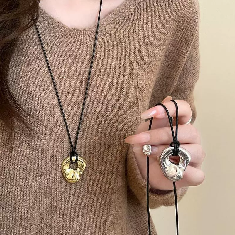 不规则抽象镂空金属吊坠项链极简时尚皮绳长款毛衣链轻奢小众配饰