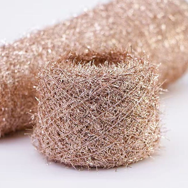 7.5支金丝羽毛纱不掉毛 1/7.5NM花式纱特种纱 65%金银丝35%涤纶